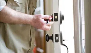 City Locksmith Store Nashville, TN 615-510-3310 City Locksmith Store Nashville, TN 615-510-3310 - 9-Locks-Change